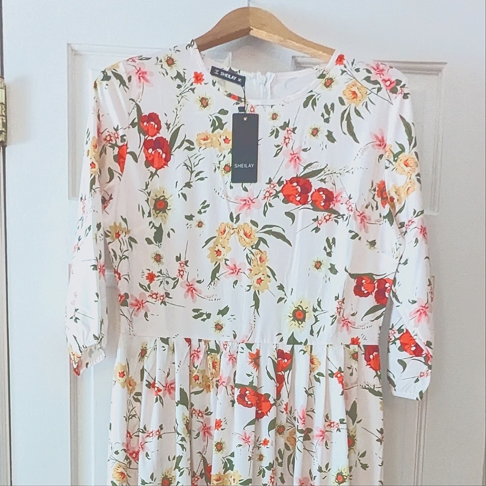 NWT White Floral maxi dress (L) - Picture 2 of 8